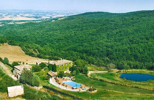 Palazzina House | Homerez - Nice house for 2 ppl. with shared pool and terrace at Murlo