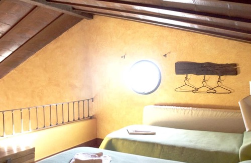 Estepa House | Homerez - Nice house for 6 ppl. with shared pool and terrace at Estepa