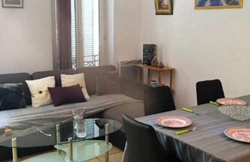 Cereste House | Homerez - Nice house for 8 ppl. with terrace at Céreste