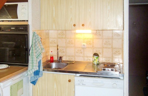 Aiguilles Apartment | Homerez - Nice studio 5 km away from the slopes for 6 ppl. at Aiguilles
