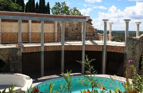 Lussan Villa | Homerez - Spacious villa for 8 ppl. with swimming-pool and terrace at Lussan