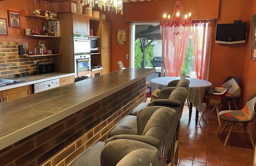 Nalliers Villa | Homerez - Spacious Villa in Nalliers with Private Pool