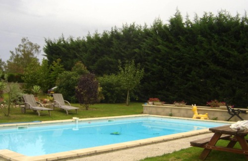 Ervauville Villa | Homerez - Villa for 11 ppl. with swimming-pool, garden and terrace at Ervauville