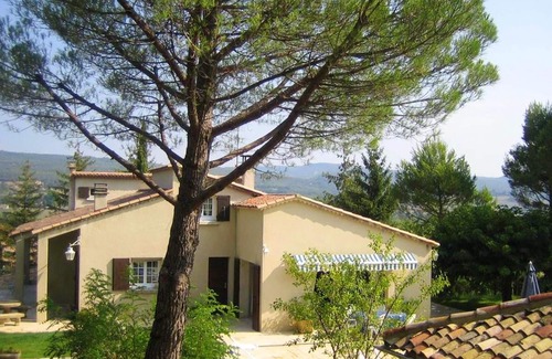 Cereste Villa | Homerez - Villa for 8 ppl. with swimming-pool, jacuzzi and terrace at Céreste