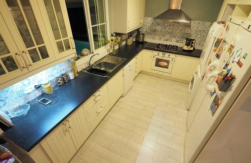 Tomares Villa | Homerez - Villa in Tomares, garden