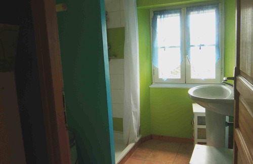 Theza Bed & Breakfast | homestay