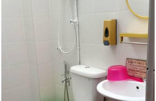 Kampung Pengkalan Apartment | Homestay Ibu(Muslim sahaja)