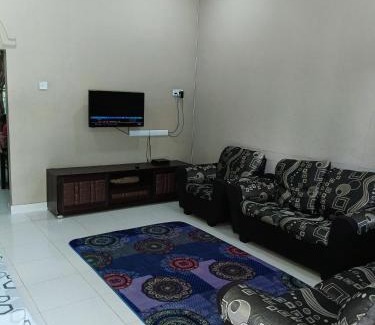 Lubok Buaya House | Homestay Kampung Lubuk Buaya 2 Bedrooms