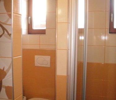 Oscadnica House | Homestay Machom