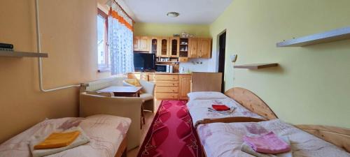 Oscadnica House | Homestay Machom