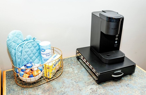 Broussard House | Hometown Hideaway Family Retreat King Suite 6 mi to Youngsville Sports Complex