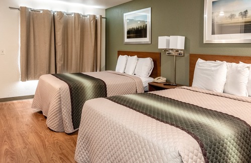 Springfield Hotel | HomeTowne Studios By Red Roof Eugene - Springfield