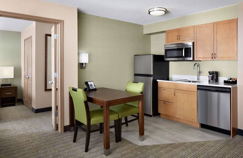 Linthicum Heights Hotel | Homewood Suites by Hilton Baltimore-BWI Airport