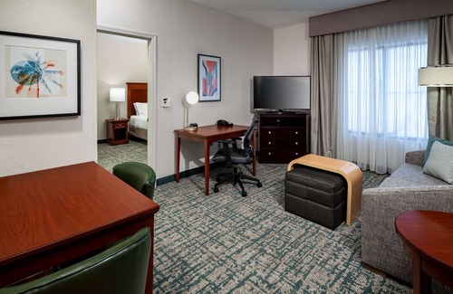 Southside Hotel | Homewood Suites by Hilton Jacksonville-South/St. Johns Ctr.