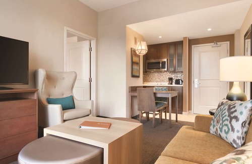 East Village Hotel | Homewood Suites by Hilton Calgary Downtown