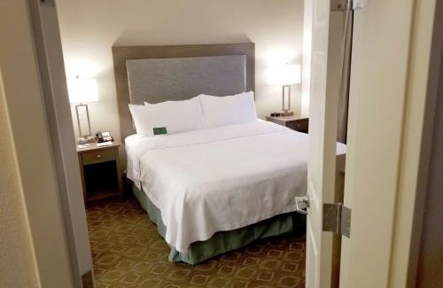 Maitland Hotel | Homewood Suites by Hilton Orlando Maitland