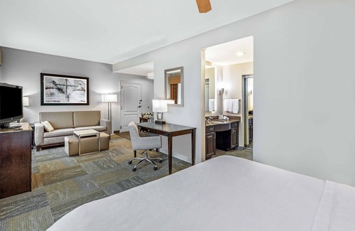 Waco Hotel | Homewood Suites by Hilton Waco