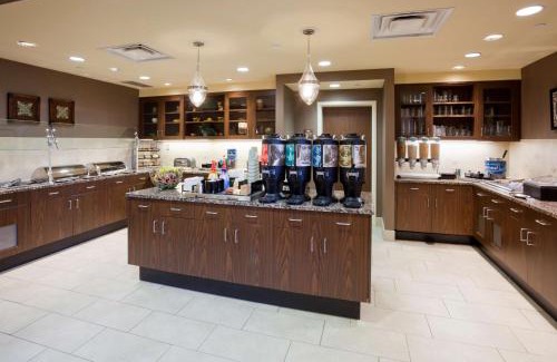 St. Louis Park Hotel | Homewood Suites by Hilton Minneapolis - Saint Louis Park at West End