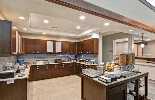 Overland Park Hotel | Homewood Suites Kansas City/Overland Park