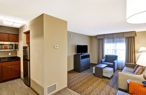 Overland Park Hotel | Homewood Suites Kansas City/Overland Park