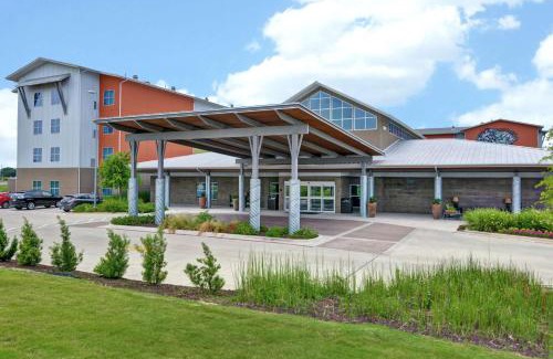McNeil Hotel | Homewood Suites TechRidge Parmer @ I-35