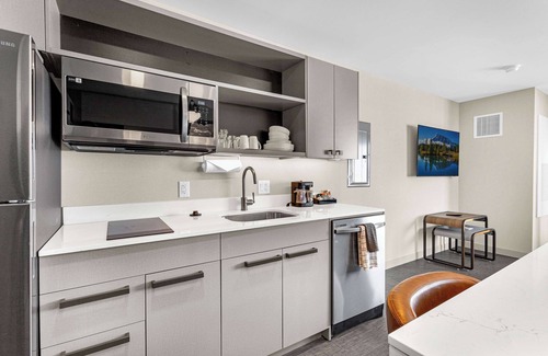 Southeast Colorado Springs Hotel | Homewood Suites By Hilton Colorado Springs Airport, Co