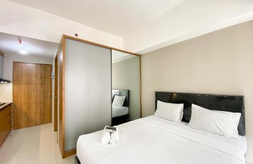 Duren Sawit Apartment | Homey and Cozy Stay Studio Gateway Park LRT City Jatibening Apartment By Travelio