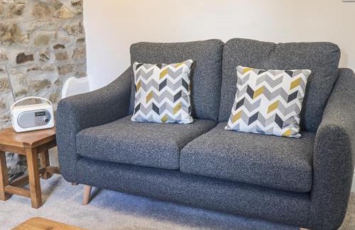 Holsworthy House | Honey Bee Cottage
