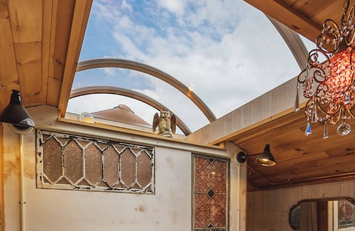 South Londonderry Cabin | Honey Pond Treehouse
