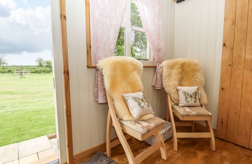 Woodhall Spa House | Honeybee Lodge