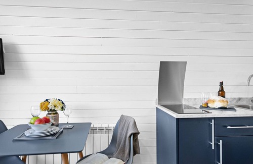 Wells Cabin | Honeycrisp Glamping Pod- Free Wi-F, Hot Tub