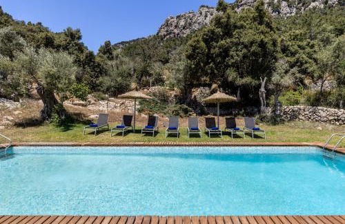 Bunyola Villa | Honor - Rustic villa for 16 people