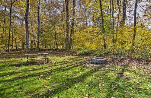 St George House | Hooah Cabin Retreat with Grill and Step-Free Access