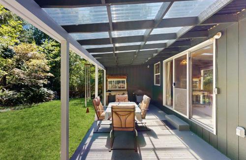 Welches House | Hood Hideout