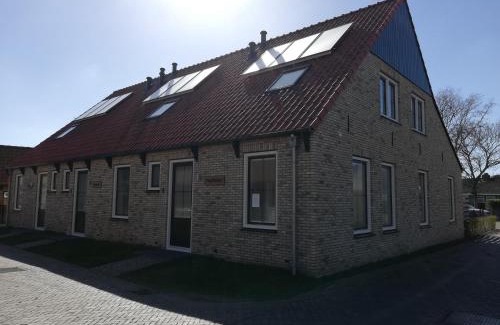 Hollum Apartment | Hooivak