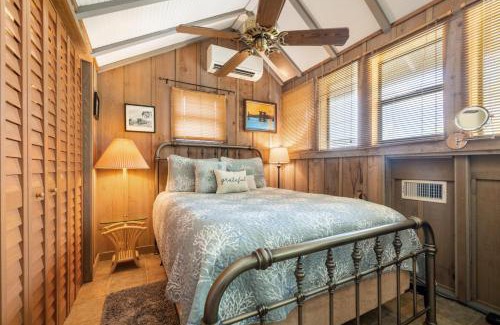 Cedar Key House | Hook, Wine and Sinker Cottage
