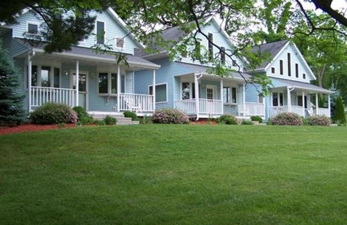 Poynette House | Hookers Resort Cabin Home 1