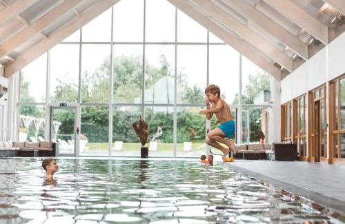 Cirencester House | Hoopoe Cottage, Lower Mill Estate