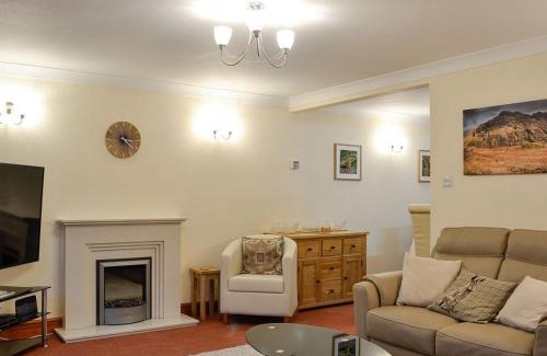 Tywyn House | Hoot House
