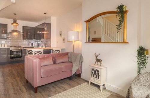 Hythe House | Hope Cottage