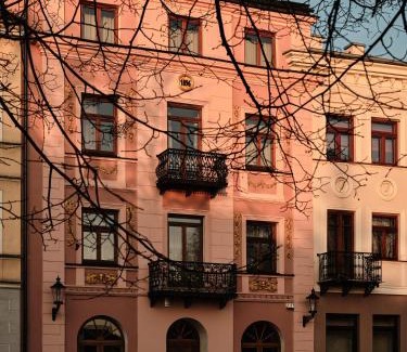 Radom Apartment | Hoppen House Apartamenty w centrum miasta