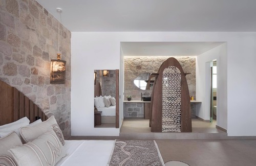 Milos Bed & Breakfast | Horizon Suites Milos