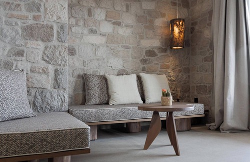 Milos Bed & Breakfast | Horizon Suites Milos