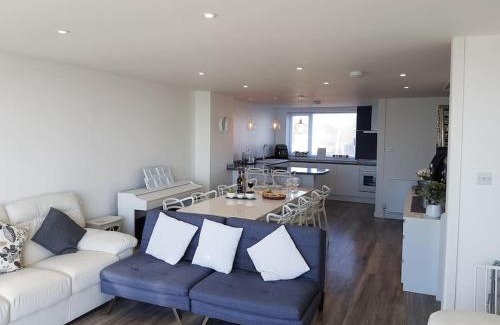 South Hayling House | Horizon View