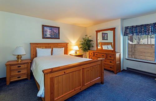 Mammoth Lakes House | Horizons 4 - Pool & Hot Tub Access