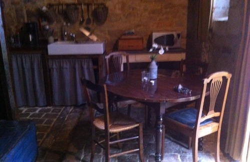 Cubjac Cottage | Horse stable transformed into romantic cottage, Le Nid des Oiseaux