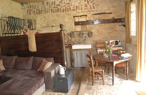 Cubjac Cottage | Horse stable transformed into romantic cottage, Le Nid des Oiseaux
