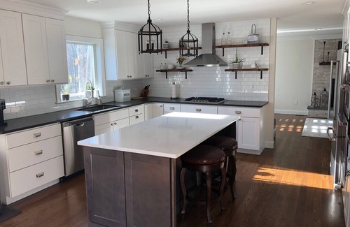 Somers House | Horse Shows, Festivals & Long-Term Comfort