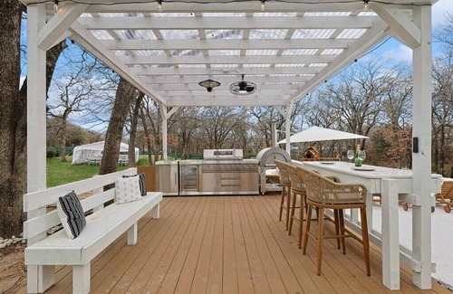 Azle House | ★Host Events! Heated pool, Sauna, Games & Pizza oven->33 min Forth Worth★