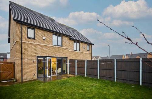 Geddington House | Host & Stay - Chippenham Close